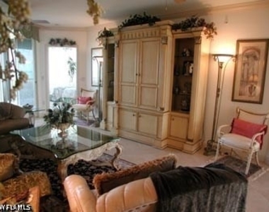 7117 Pelican Bay Boulevard - Photo Thumbnail 3
