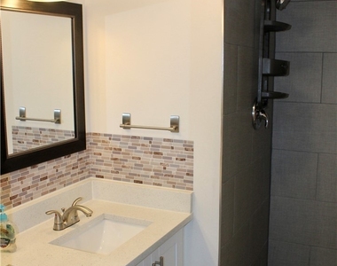 400 Forest Lakes Boulevard - Photo Thumbnail 7