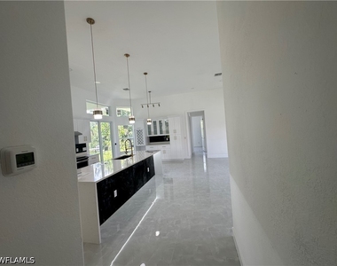 2220 Se 18th Avenue - Photo Thumbnail 23