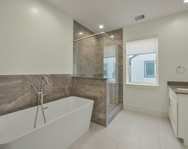 760 W Donovan Street - Photo Thumbnail 19