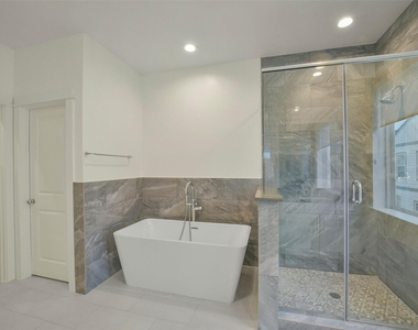 760 W Donovan Street - Photo Thumbnail 20