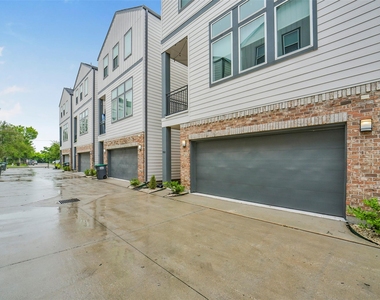 760 W Donovan Street - Photo Thumbnail 1