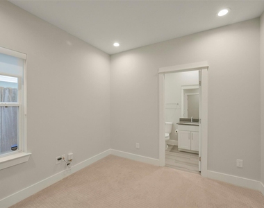 760 W Donovan Street - Photo Thumbnail 4