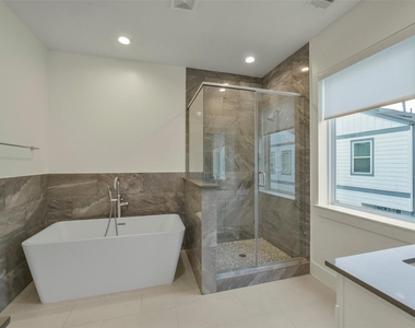 760 W Donovan Street - Photo Thumbnail 18