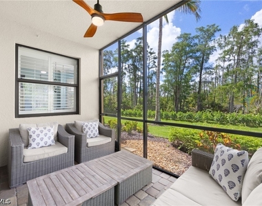 9715 Acqua Court - Photo Thumbnail 17