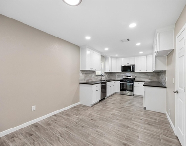 4315 Kelling Street - Photo Thumbnail 10