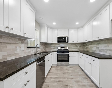 4315 Kelling Street - Photo Thumbnail 11