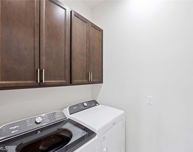 7018 Saona Court - Photo Thumbnail 12