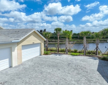 7018 Saona Court - Photo Thumbnail 19