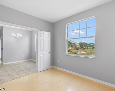 7905 Preserve Circle - Photo Thumbnail 7