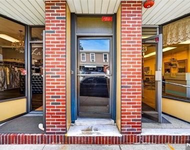 825 Main - Photo Thumbnail 3