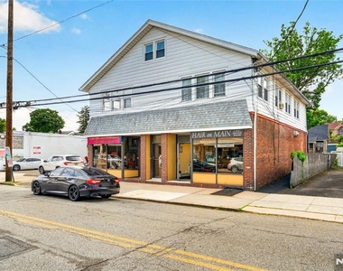 825 Main - Photo Thumbnail 1
