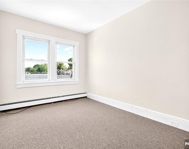 825 Main - Photo Thumbnail 36