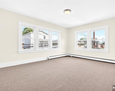 825 Main - Photo Thumbnail 24