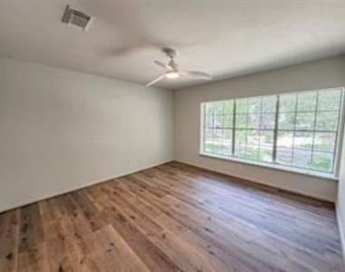 150 Rushwing Place - Photo Thumbnail 16