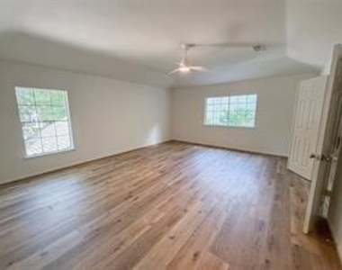 150 Rushwing Place - Photo Thumbnail 10