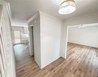 150 Rushwing Place - Photo Thumbnail 6