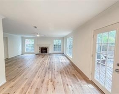 150 Rushwing Place - Photo Thumbnail 5
