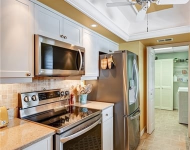 4126 Belair Lane - Photo Thumbnail 9
