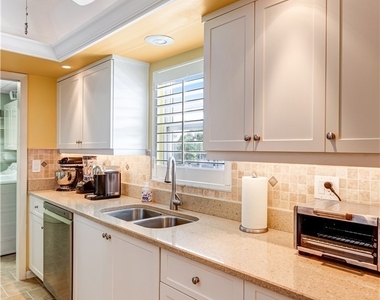 4126 Belair Lane - Photo Thumbnail 10