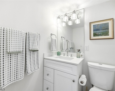 3 Bluebill Avenue - Photo Thumbnail 27