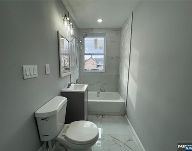 159 Union - Photo Thumbnail 6