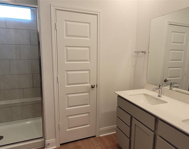 18001 Santa Croce Drive - Photo Thumbnail 9