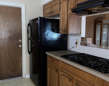 2215 Winter Bay Lane - Photo Thumbnail 3