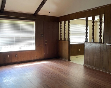 2215 Winter Bay Lane - Photo Thumbnail 6
