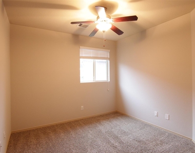 20419 Newcastle Ridge Lane - Photo Thumbnail 9
