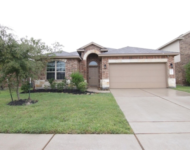 20419 Newcastle Ridge Lane - Photo Thumbnail 3