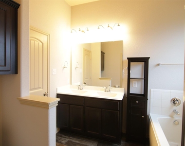 20419 Newcastle Ridge Lane - Photo Thumbnail 20