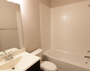 20419 Newcastle Ridge Lane - Photo Thumbnail 24