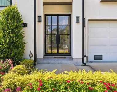 3020 University Boulevard - Photo Thumbnail 1