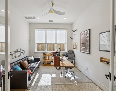 3020 University Boulevard - Photo Thumbnail 6