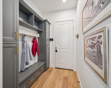 3020 University Boulevard - Photo Thumbnail 9