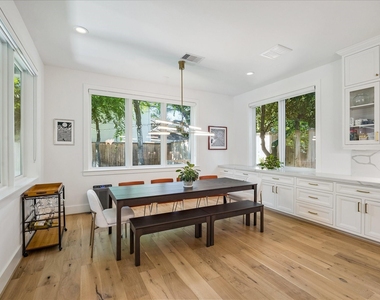 3020 University Boulevard - Photo Thumbnail 8