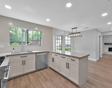 14 E Wandering Oak Drive - Photo Thumbnail 40