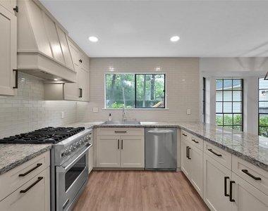 14 E Wandering Oak Drive - Photo Thumbnail 37