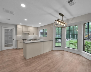 14 E Wandering Oak Drive - Photo Thumbnail 34