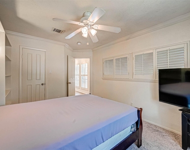 1908 Augusta Drive - Photo Thumbnail 30
