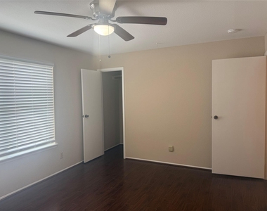 7589 Cambridge Street - Photo Thumbnail 16
