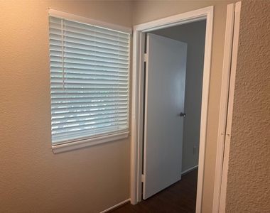 7589 Cambridge Street - Photo Thumbnail 9
