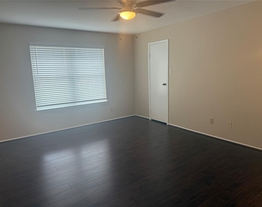 7589 Cambridge Street - Photo Thumbnail 11