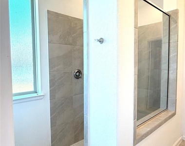 3715 Rock Ledge Drive - Photo Thumbnail 12