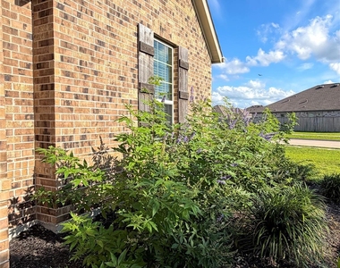 3715 Rock Ledge Drive - Photo Thumbnail 1