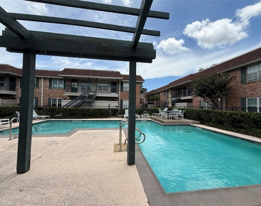 845 Augusta Drive - Photo Thumbnail 14