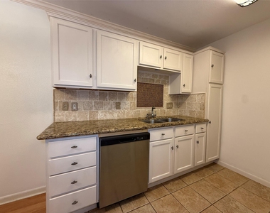 845 Augusta Drive - Photo Thumbnail 4