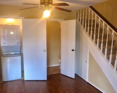 2120 El Paseo Street - Photo Thumbnail 7