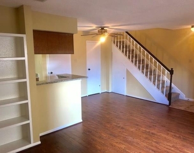 2120 El Paseo Street - Photo Thumbnail 5